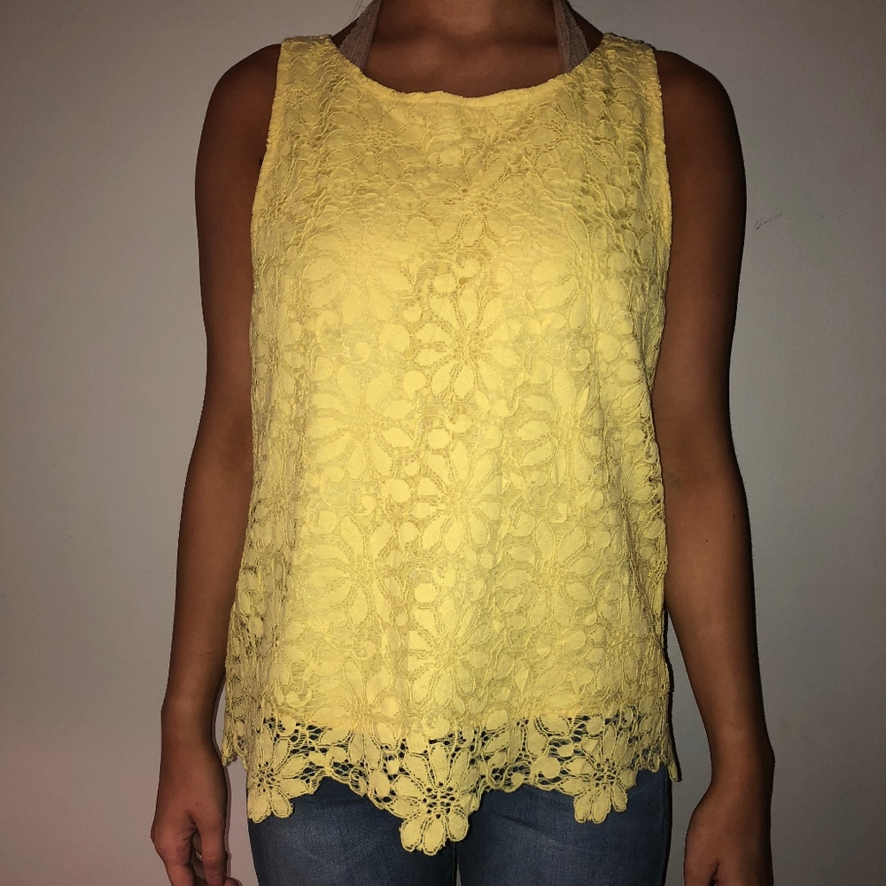 BB Dakota Yellow Lace Shirt